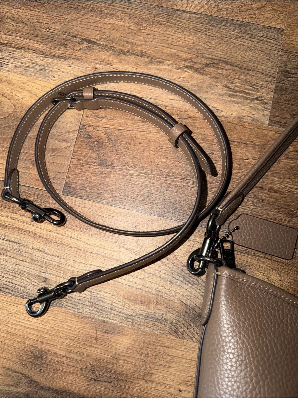 Coach Purse - Picture 9 of 9